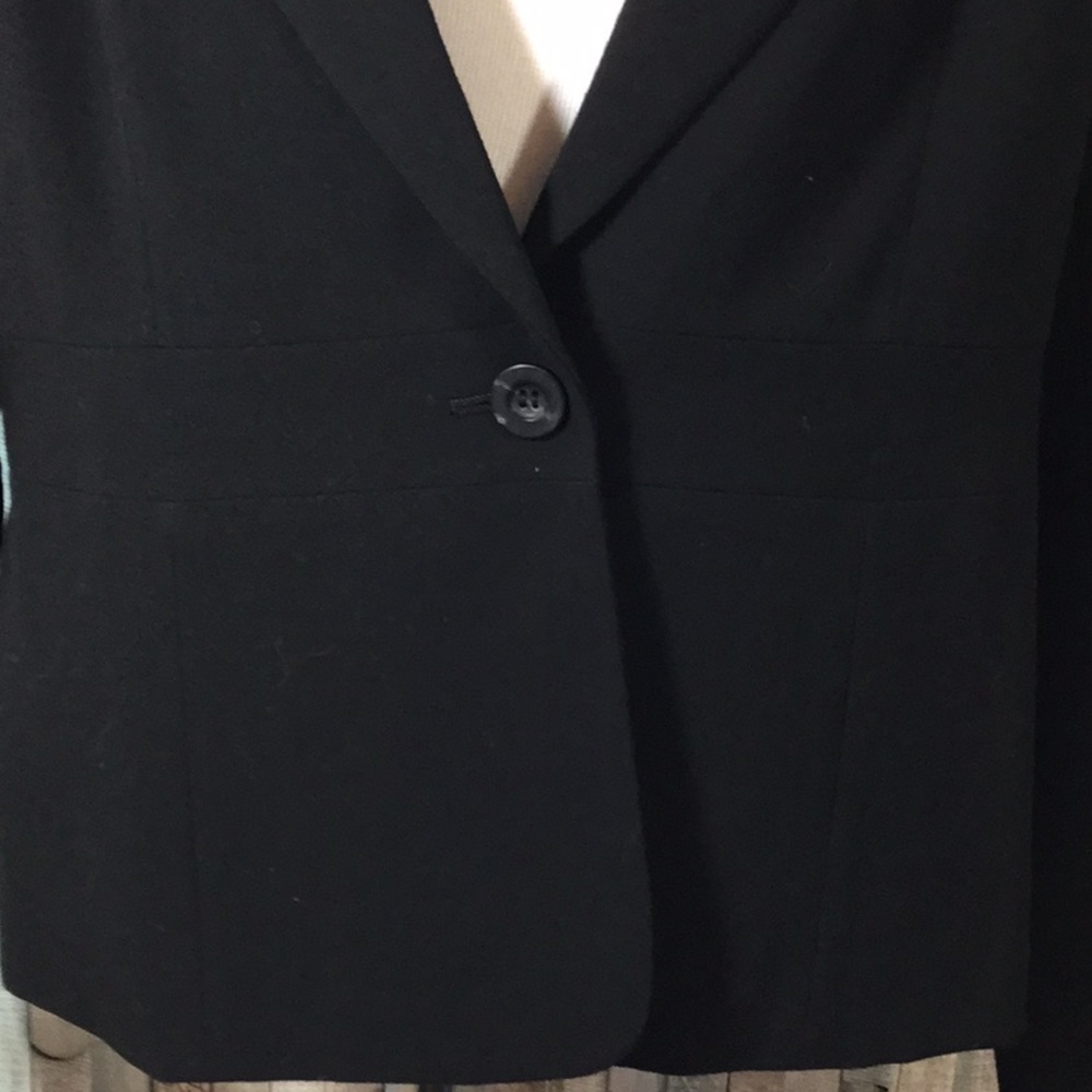 One button blazer - Picture 2 of 2